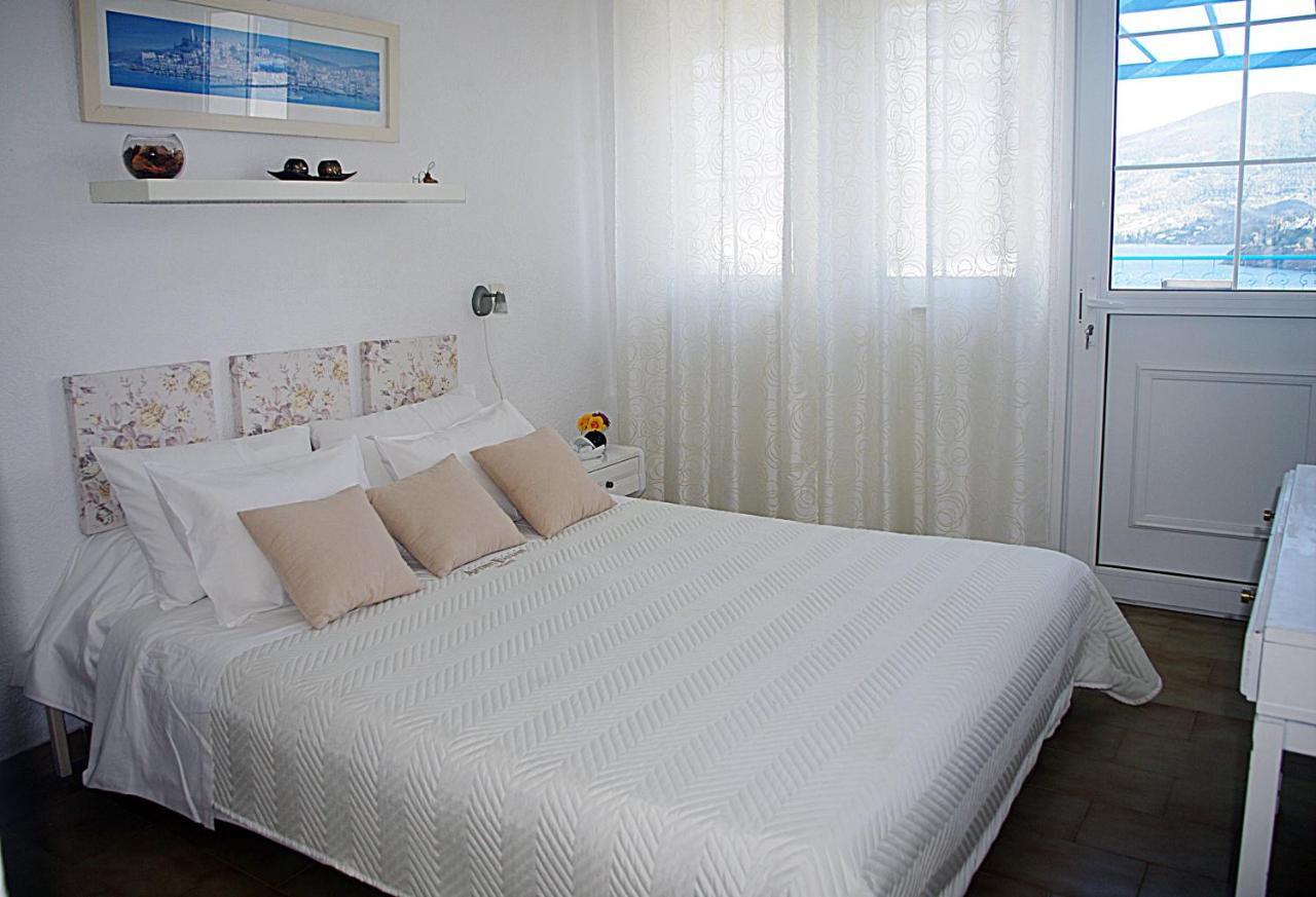 Rania Studios Poros Town Esterno foto